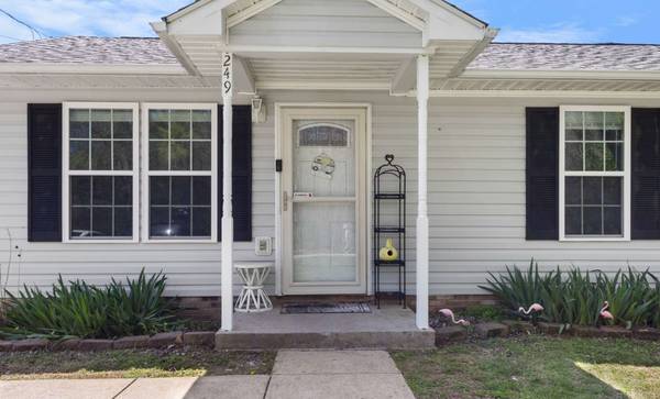 249 Bumpus Mill Rd, Oak Grove, KY 42262