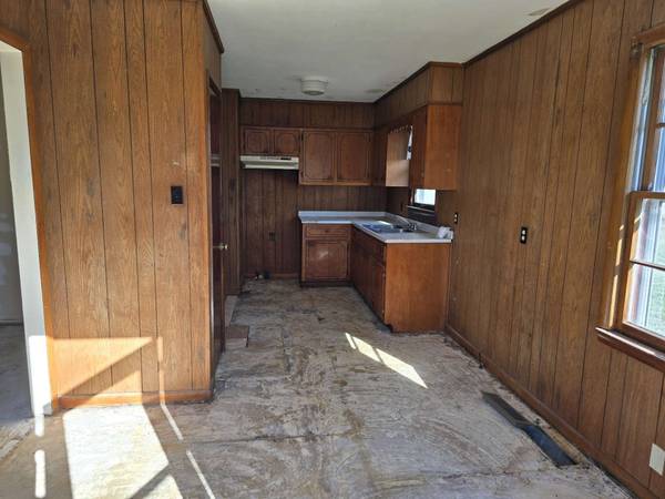 7048 Forest Park Blvd, Hopkinsville, KY 42240