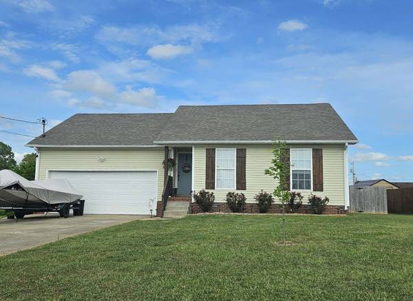 604 Millie Dr, Oak Grove, KY 42262