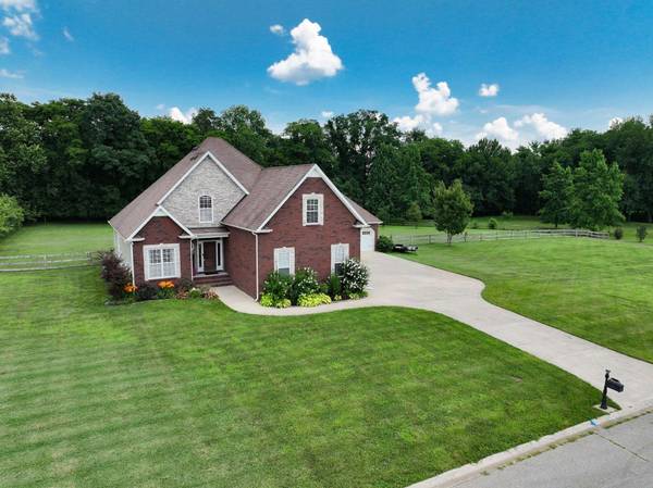 4575 Grovewood Ct, Clarksville, TN 37040