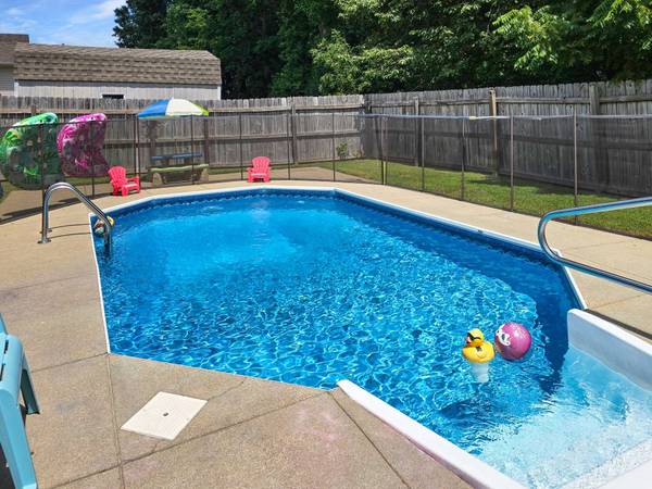 3279 Twelve Oaks Blvd, Clarksville, TN 37042