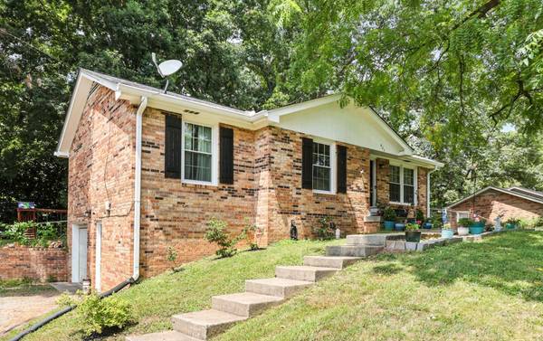 627 Linda Ln, Clarksville, TN 37042