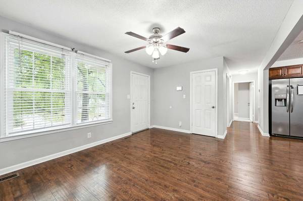 627 Linda Ln, Clarksville, TN 37042