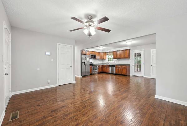 627 Linda Ln, Clarksville, TN 37042