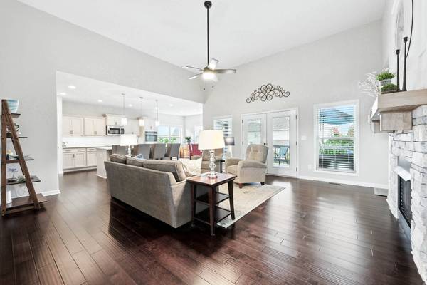 217 Dorchester Cir, Clarksville, TN 37043