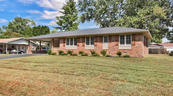 207 Donna Dr, Hopkinsville, KY 42240