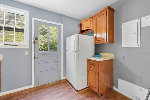 977 E Happy Hollow Dr, Clarksville, TN 37040