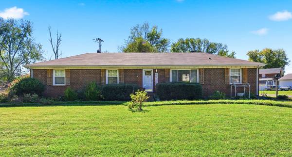 224 Sewell Dr, Clarksville, TN 37042