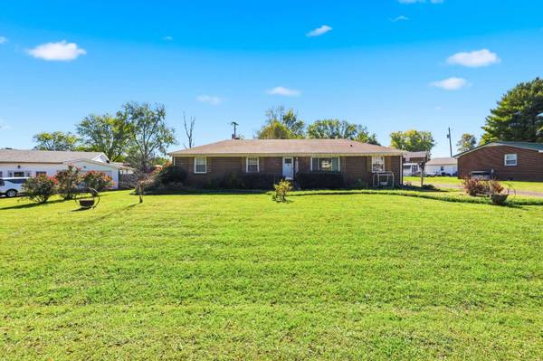 224 Sewell Dr, Clarksville, TN 37042
