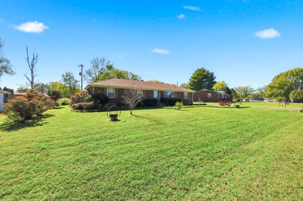 224 Sewell Dr, Clarksville, TN 37042