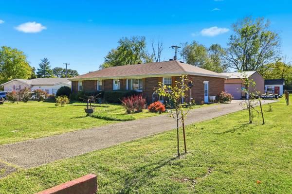 224 Sewell Dr, Clarksville, TN 37042