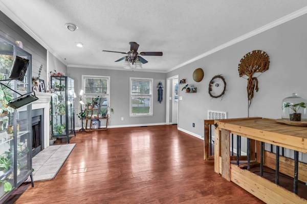 1330 Oak Hill Dr, Clarksville, TN 37040