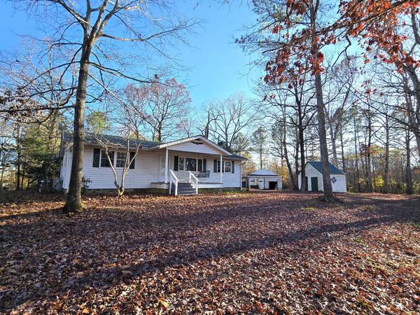 601 Anglin Ridge Rd, Dover, TN 37058