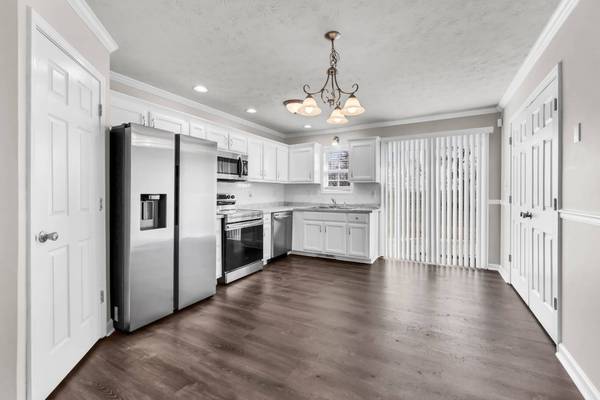 602 S Cavalcade Cir, Oak Grove, KY 42262