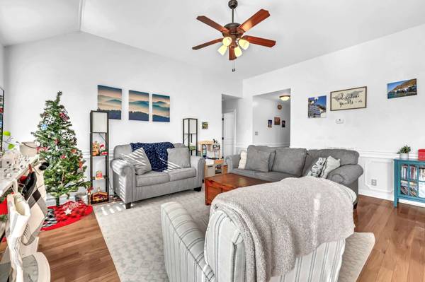 692 White Face Dr, Clarksville, TN 37040