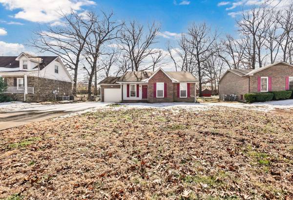 249 Millstone Cir, Clarksville, TN 37042