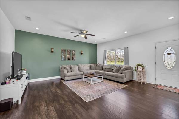 200 Texas Ave, Oak Grove, KY 42262