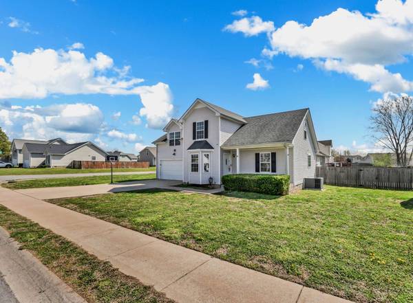 983 Cindy Jo Ct, Clarksville, TN 37040