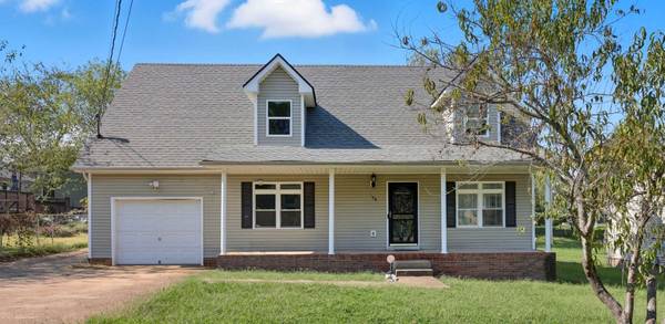 108 Oak Tree Dr, Oak Grove, KY 42262