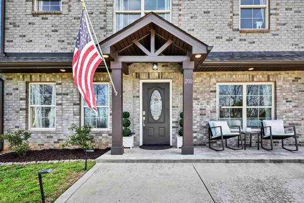 200 Texas Avenue, Oak Grove, KY 42262