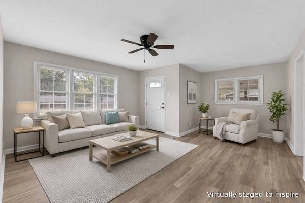 207 Donna Dr, Hopkinsville, KY 42240