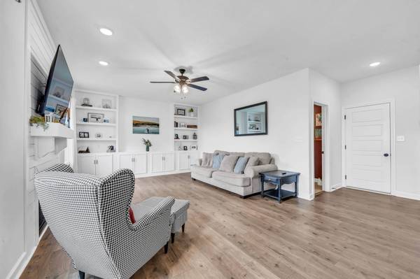 2023 Ireland Way, Clarksville, TN 37042