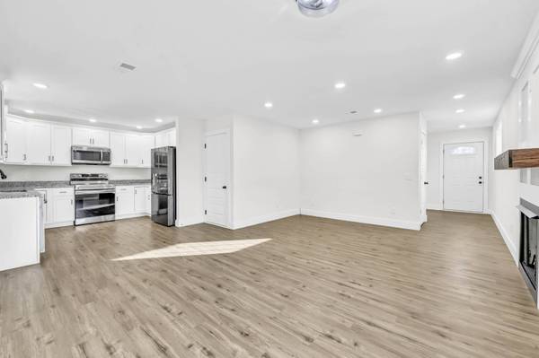 2015 Rosemary Dr, Clarksville, TN 37042