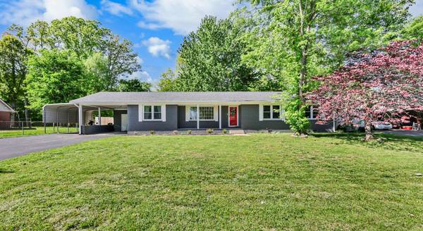 300 Donna Dr, Hopkinsville, KY 42240
