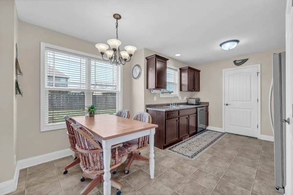 584 Tracy Ln, Clarksville, TN 37040