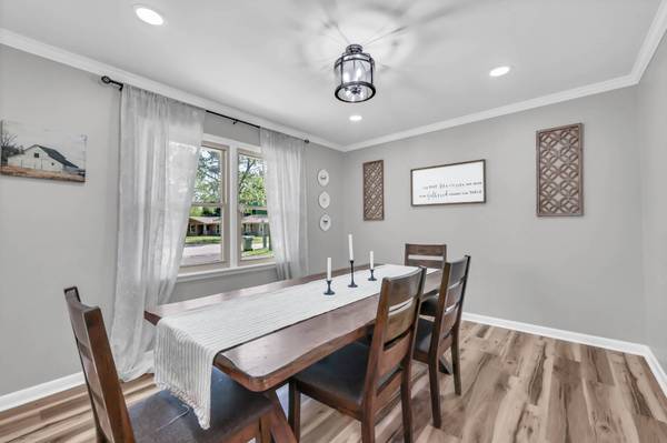 300 Donna Dr, Hopkinsville, KY 42240