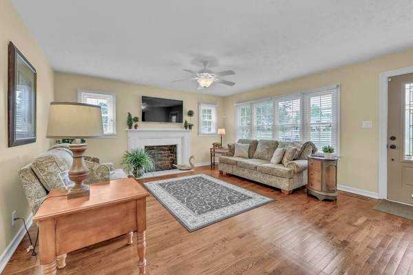 2055 Lovers Lane, Hopkinsville, KY 42240