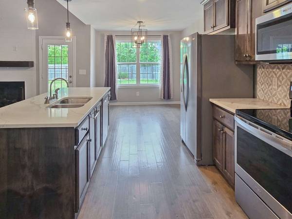 745 Tidwell Dr, Clarksville, TN 37042
