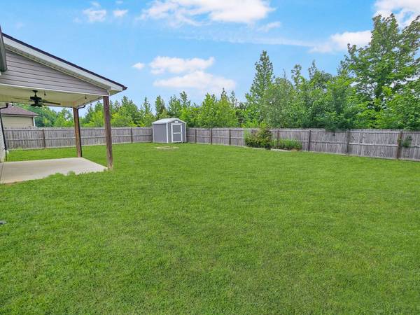 745 Tidwell Dr, Clarksville, TN 37042
