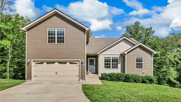 1213 Old Charlotte Trce, Clarksville, TN 37040