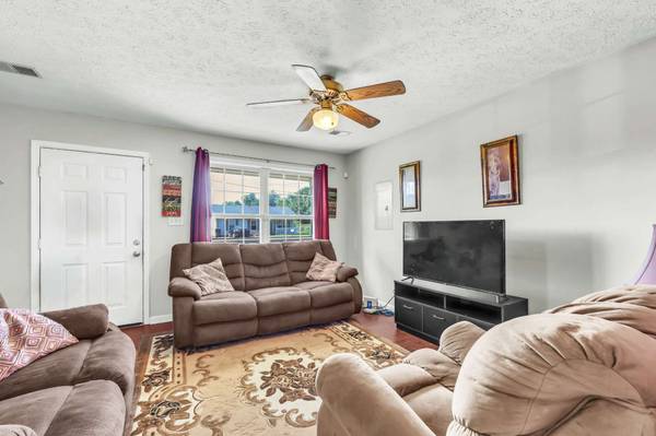 1645 Hannibal Dr, Oak Grove, KY 42262
