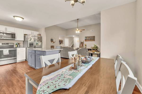 1213 Old Charlotte Trce, Clarksville, TN 37040
