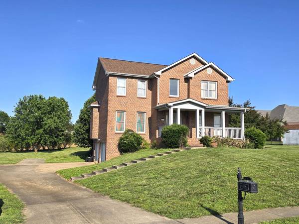 846 Woodstock Ct, Clarksville, TN 37040