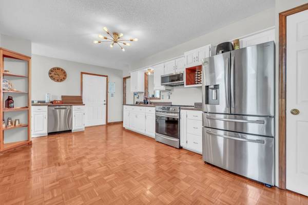 50 Lookout Ln, Cadiz, KY 42211