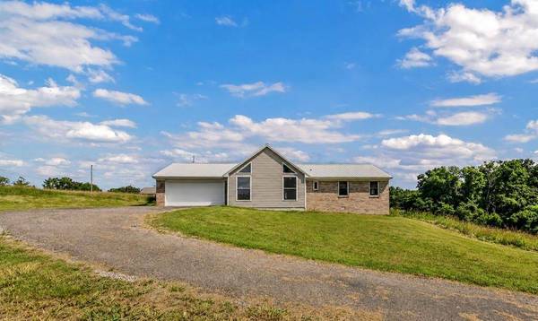 50 Lookout Lane, Cadiz, KY 42211
