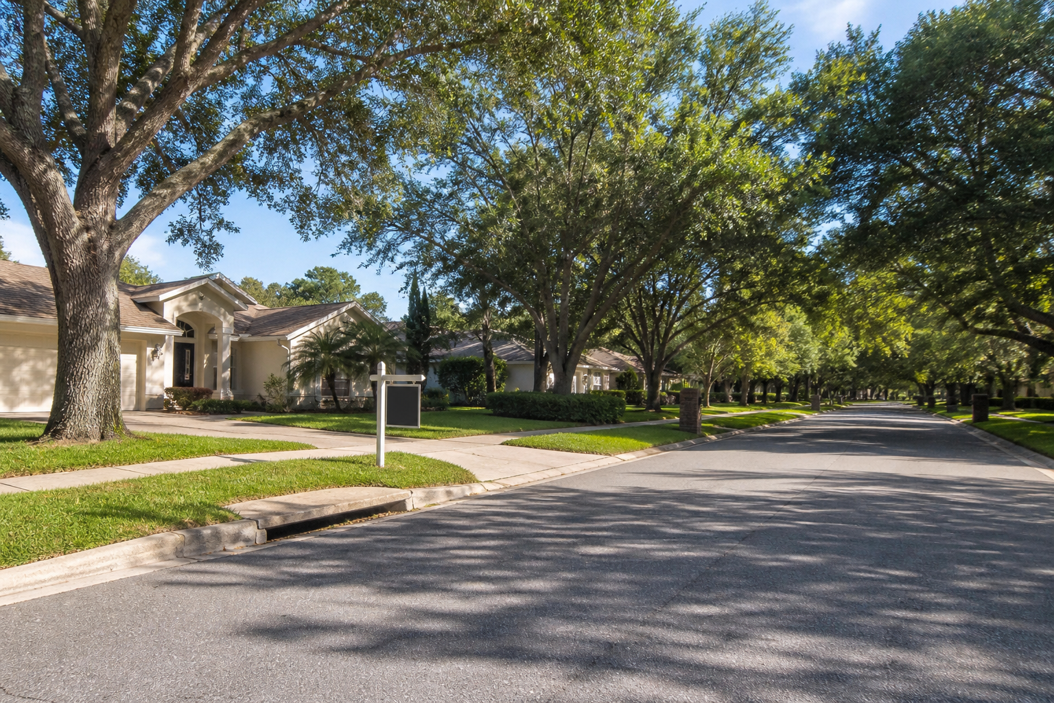 Orlando Florida residential neighborhood with homes for sale in a balanced 2026 market