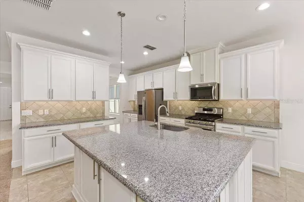 9227 OUTLOOK ROCK TRL, Windermere, FL 34786