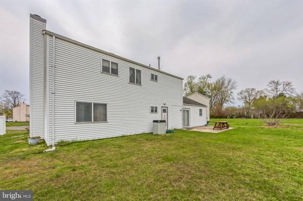 5 GRAYSON CT, Marlton, NJ 08053