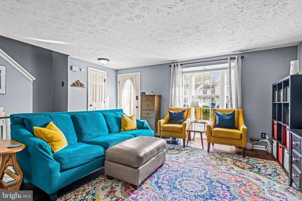 65 WAGON WHEEL DR, Sicklerville, NJ 08081