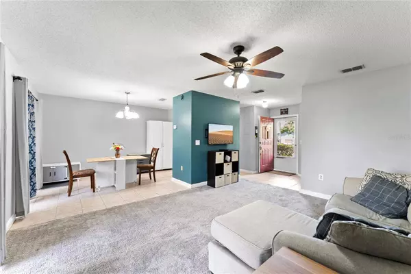 1107 MONROE AVE, St Cloud, FL 34769