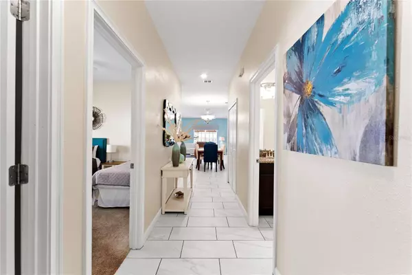 1596 MOON VALLEY DR, Davenport, FL 33896