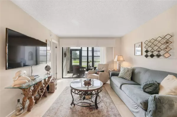 3221 WESTRIDGE BLVD #103, Orlando, FL 32822