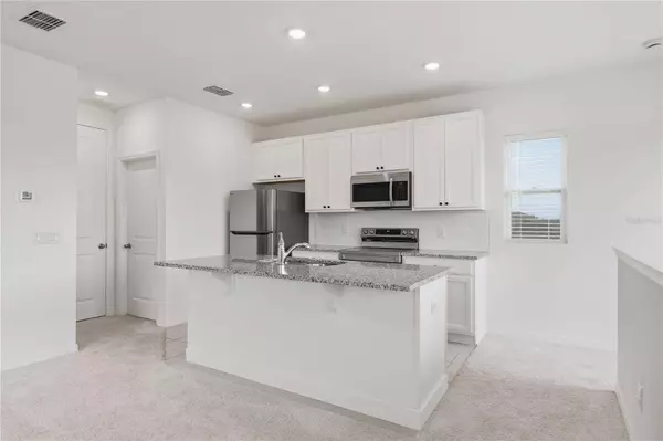 6552 BARNSTORM WAY, St Cloud, FL 34771