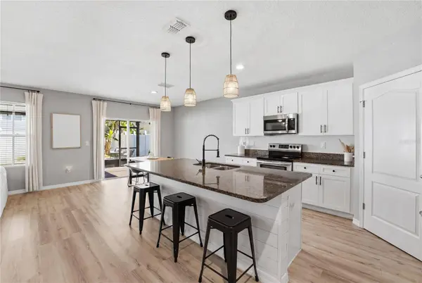 1895 GREEN DRAGON DR, St Cloud, FL 34771