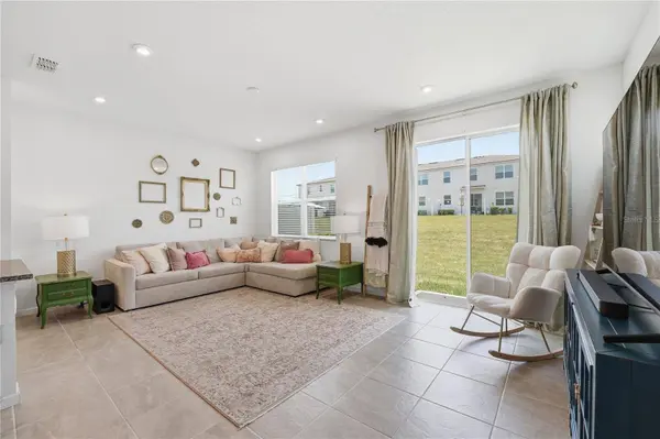 1122 SEASIDE MIST TRL, Kissimmee, FL 34747