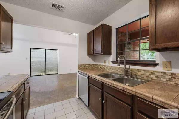 1913 MOURNING DOVE CIR., Harlingen, TX 78550